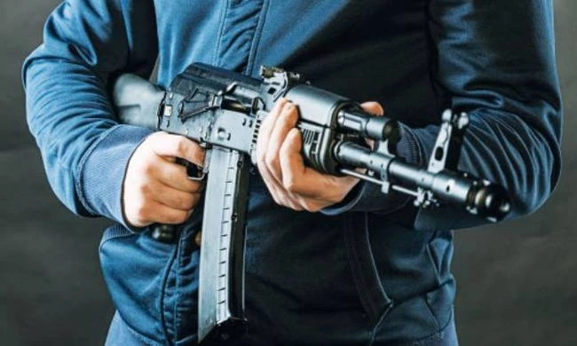 Ληστεία με καλάζνικοφ σε μεγάλο σούπερ μάρκετ γνωστής αλυσίδας (εικόνες)